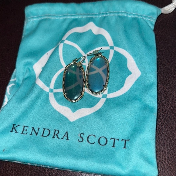 Kendra Scott Jewelry - Kendra Scott Elle Earrings